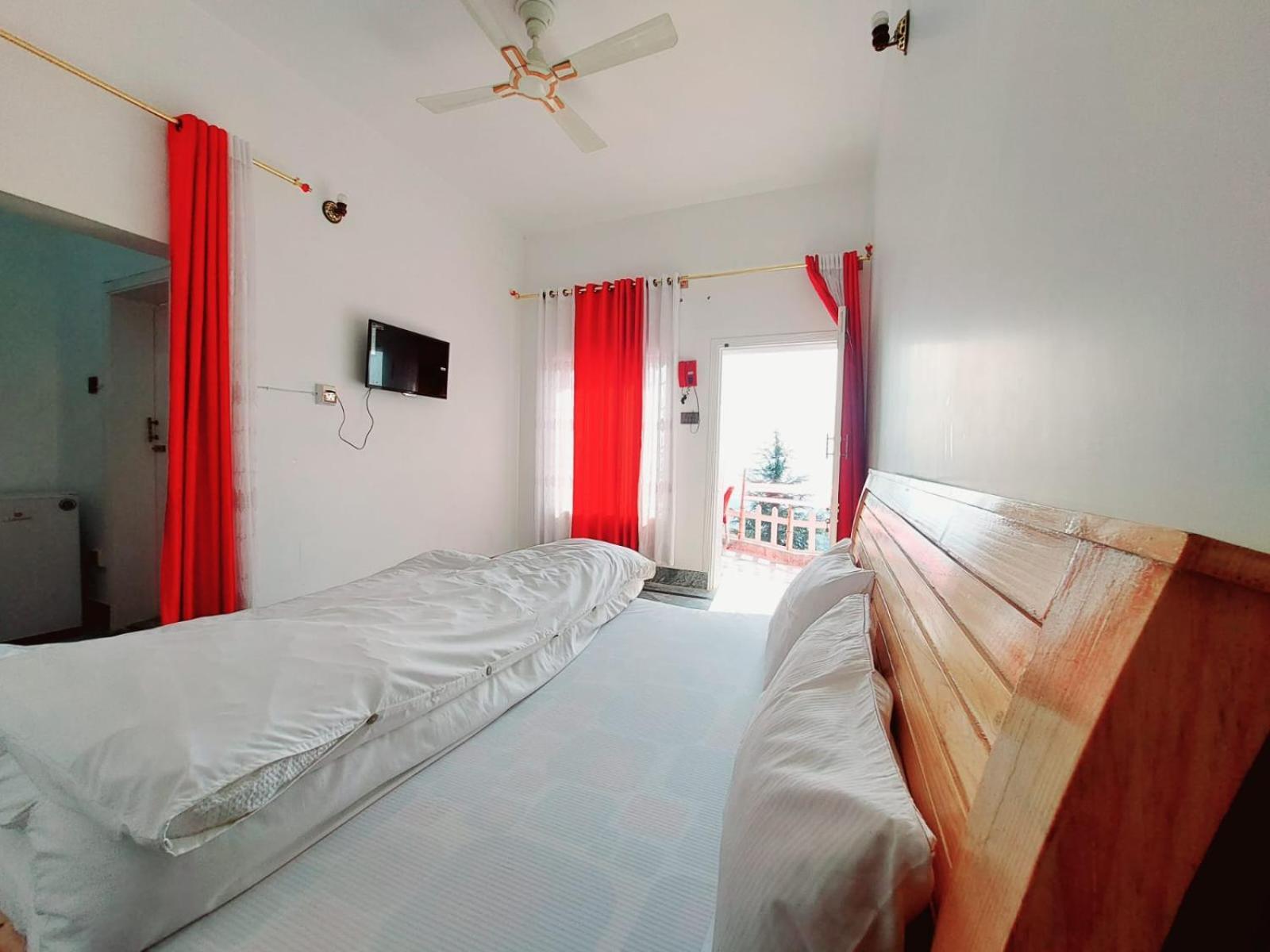 Red Rose Hotel & Resort Mansehra المظهر الخارجي الصورة